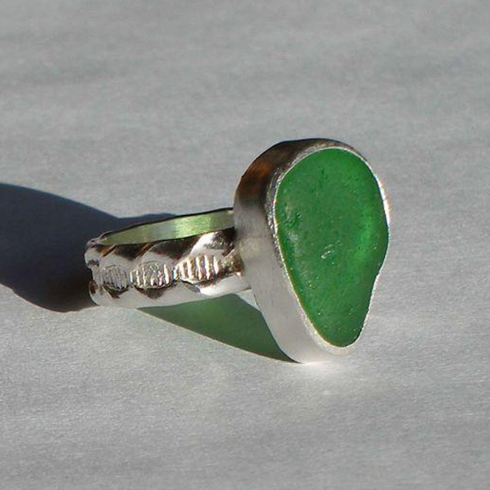 Bottle Green Seaglass Ring in Silver