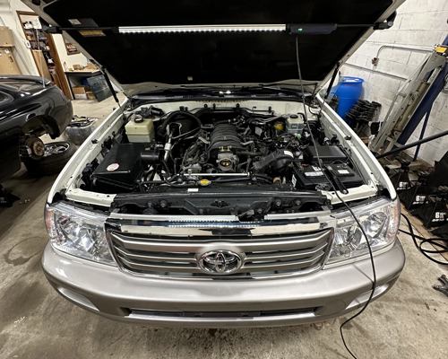 fj100-hood-propped.jpg