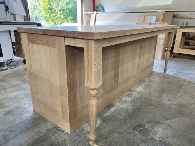 Table with Irish Farmhouse Island leg