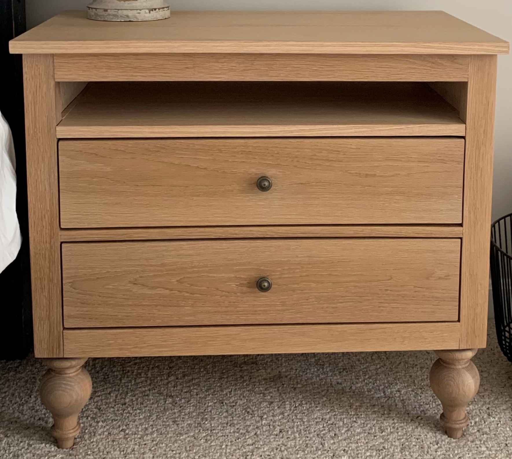 rbf003-oak-nightstand.jpg