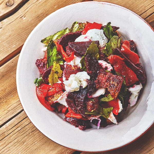 Beetroot panzanella salad with Pesto, Peppers and Mozzarella