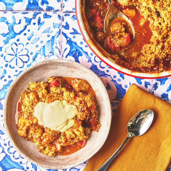 Rhubarb, Pear and Tahini Crumble 