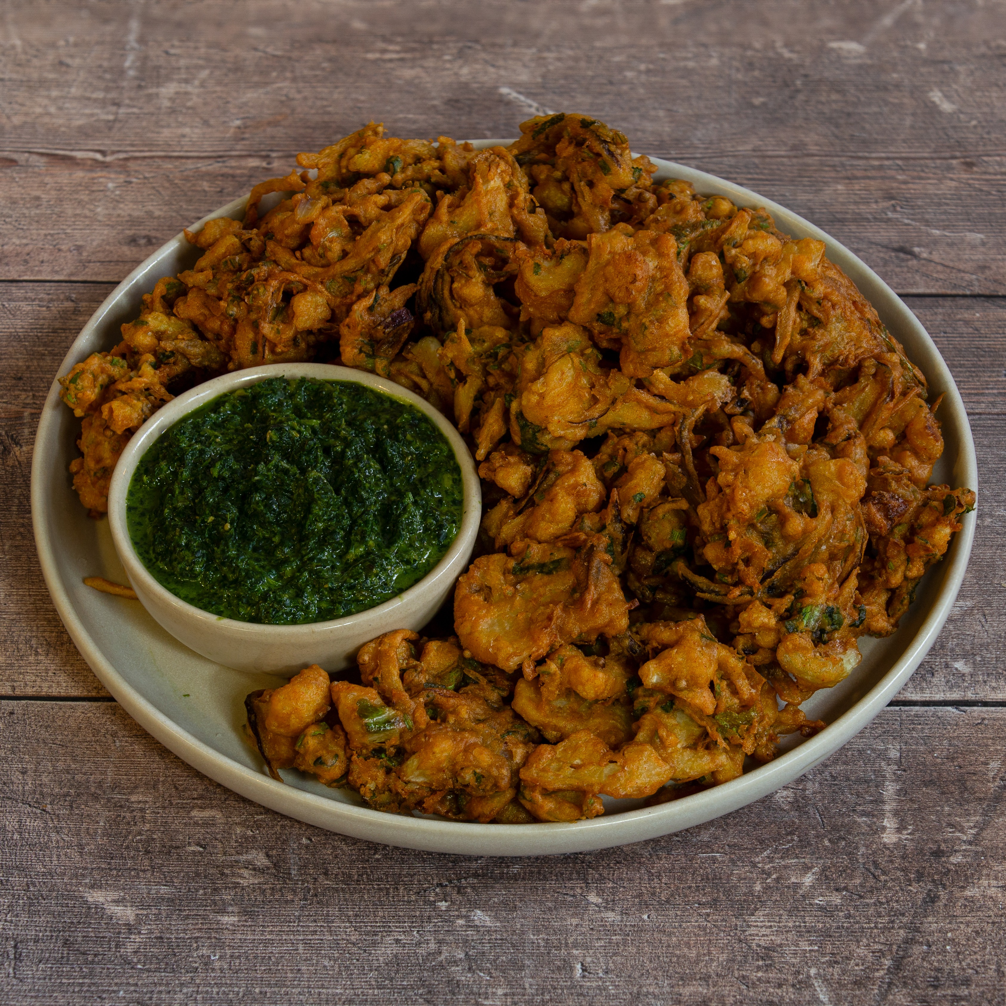 Cauliflower Pakora and Green Chilli Chutney