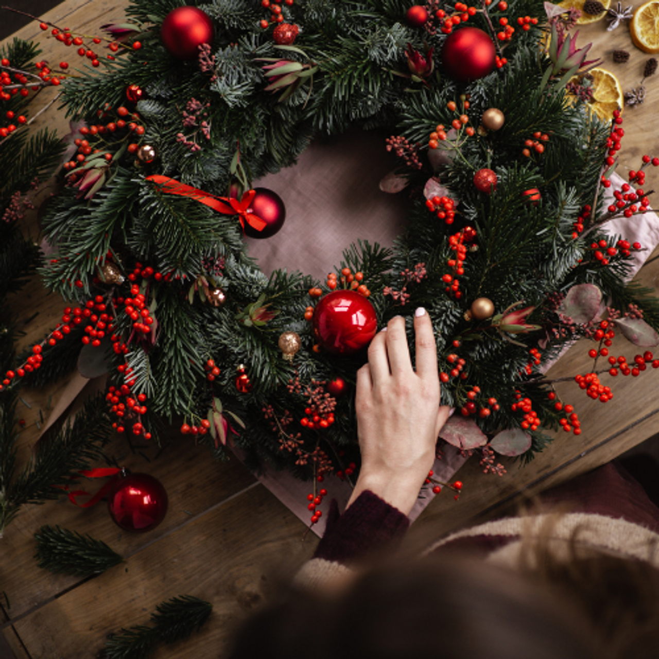Wreaths & Garlands