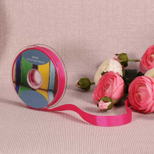 Cerise Grosgrain Ribbon (15mm x 20m) Cerise Grosgrain Ribbon (15mm x 20m)