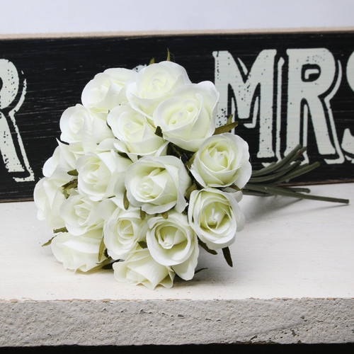 Cream Blenheim Bridal Bouquet (16 heads)