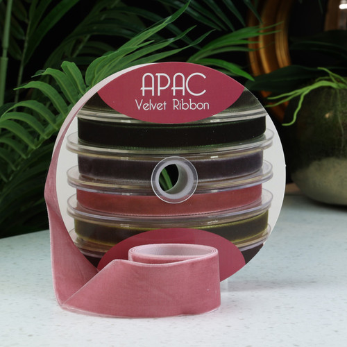 Dusky Pink Velvet Ribbon (38mm x 20m) Dusky Pink Velvet Ribbon (38mm x 20m)