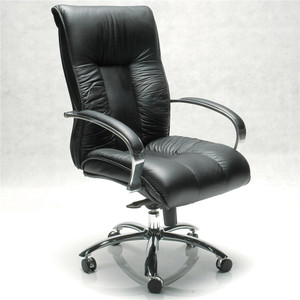 BIG BOY DIRECTOR'S CHAIR Med Back With Arms Black Leather