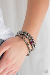 Mismatched gunmetal beads and pink rhinestone encrusted beads are threaded along stretchy bands for an edgy and refined look.
Sold as one set of three bracelets. Mismatched gunmetal beads and pink rhinestone encrusted beads are threaded along stretchy bands for an edgy and refined look.
Sold as one set of three bracelets.