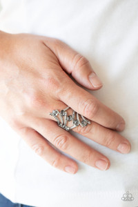 A row of smoky oval gems nestles between alternating hematite rhinestone encrusted and plain silver bands for a fabulously layered look. Features a stretchy band for a flexible fit.
Sold as one individual ring. A row of smoky oval gems nestles between alternating hematite rhinestone encrusted and plain silver bands for a fabulously layered look. Features a stretchy band for a flexible fit.
Sold as one individual ring.