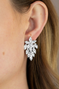 Featuring dainty silver studded accents, a sparkly collection of marquise cut white rhinestones flare out from the bottom of floral arranged rhinestones for a flauntable finish. Earring attaches to a standard post fitting.
Sold as one pair of post earrings. Featuring dainty silver studded accents, a sparkly collection of marquise cut white rhinestones flare out from the bottom of floral arranged rhinestones for a flauntable finish. Earring attaches to a standard post fitting.
Sold as one pair of post earrings.