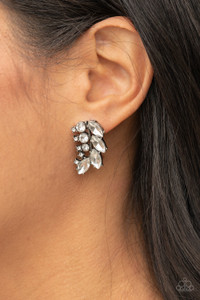 A frond of dazzling white marquise and round rhinestones delicately curves below the ear for a flawless finish. Earring attaches to a standard post fitting.
Sold as one pair of post earrings. A frond of dazzling white marquise and round rhinestones delicately curves below the ear for a flawless finish. Earring attaches to a standard post fitting.
Sold as one pair of post earrings.