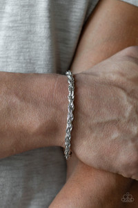 Brushed in a high-sheen finish, a silver double rope chain wraps around the wrist for a casual look. Features an adjustable clasp closure.
Sold as one individual bracelet. Brushed in a high-sheen finish, a silver double rope chain wraps around the wrist for a casual look. Features an adjustable clasp closure.
Sold as one individual bracelet.