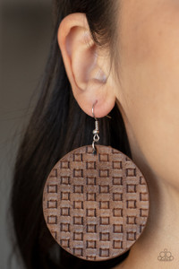 Featuring a faux woven pattern a leathery brown frame swings from the ear for an earthy artisan fashion. Earring attaches to a standard fishhook fitting.

Sold as one pair of earrings.