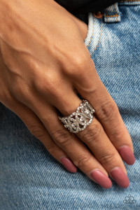 Delicately overlapping across the finger, the tops and bottoms of silver ovals are encrusted in dainty white rhinestones. A row of solitaire white rhinestones adorns the center, creating a regal centerpiece. Features a stretchy band for a flexible fit.
Sold as one individual ring. Delicately overlapping across the finger, the tops and bottoms of silver ovals are encrusted in dainty white rhinestones. A row of solitaire white rhinestones adorns the center, creating a regal centerpiece. Features a stretchy band for a flexible fit.
Sold as one individual ring.