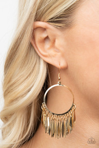 Flared flat bars stream out from the bottom of a glistening gold hoop, creating a radiant fringe. Earring attaches to a standard fishhook fitting.
Sold as one pair of earrings. Flared flat bars stream out from the bottom of a glistening gold hoop, creating a radiant fringe. Earring attaches to a standard fishhook fitting.
Sold as one pair of earrings.