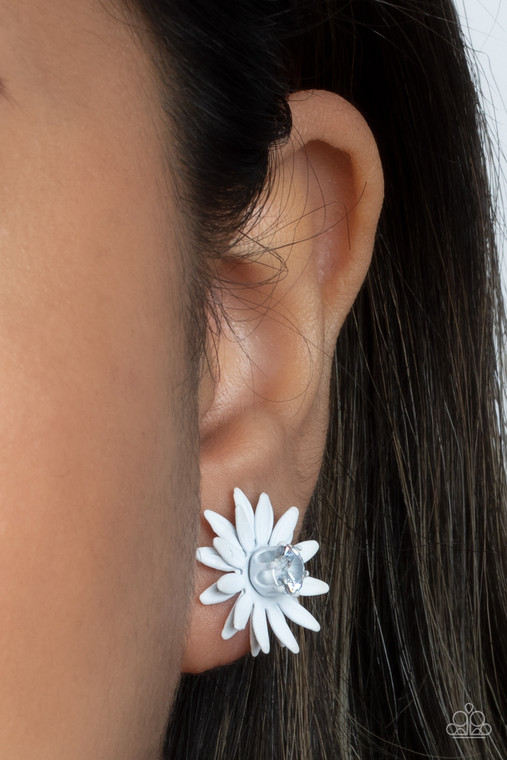 Layers of white petals fan out from an oversized white rhinestone fitting, blooming into a sparkly floral centerpiece. Earring attaches to a standard post fitting.

Sold as one pair of post earrings.