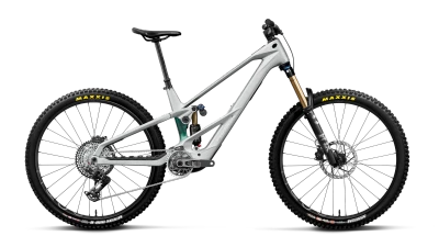 Orbea | Wild LT M-Team RS | Full Suspension eMTB | Smooth Silver (Matt) - Escape Green C. View (Gloss)
