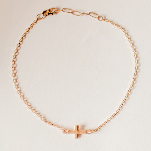 ITTY BITTY CROSS LINK BRACELET 14kt Gold