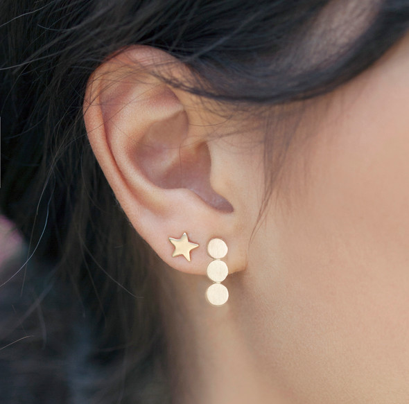 Triple Dots Vertical Post Earrings 14kt Gold Triple Dots Vertical Post Earrings 14kt Gold
