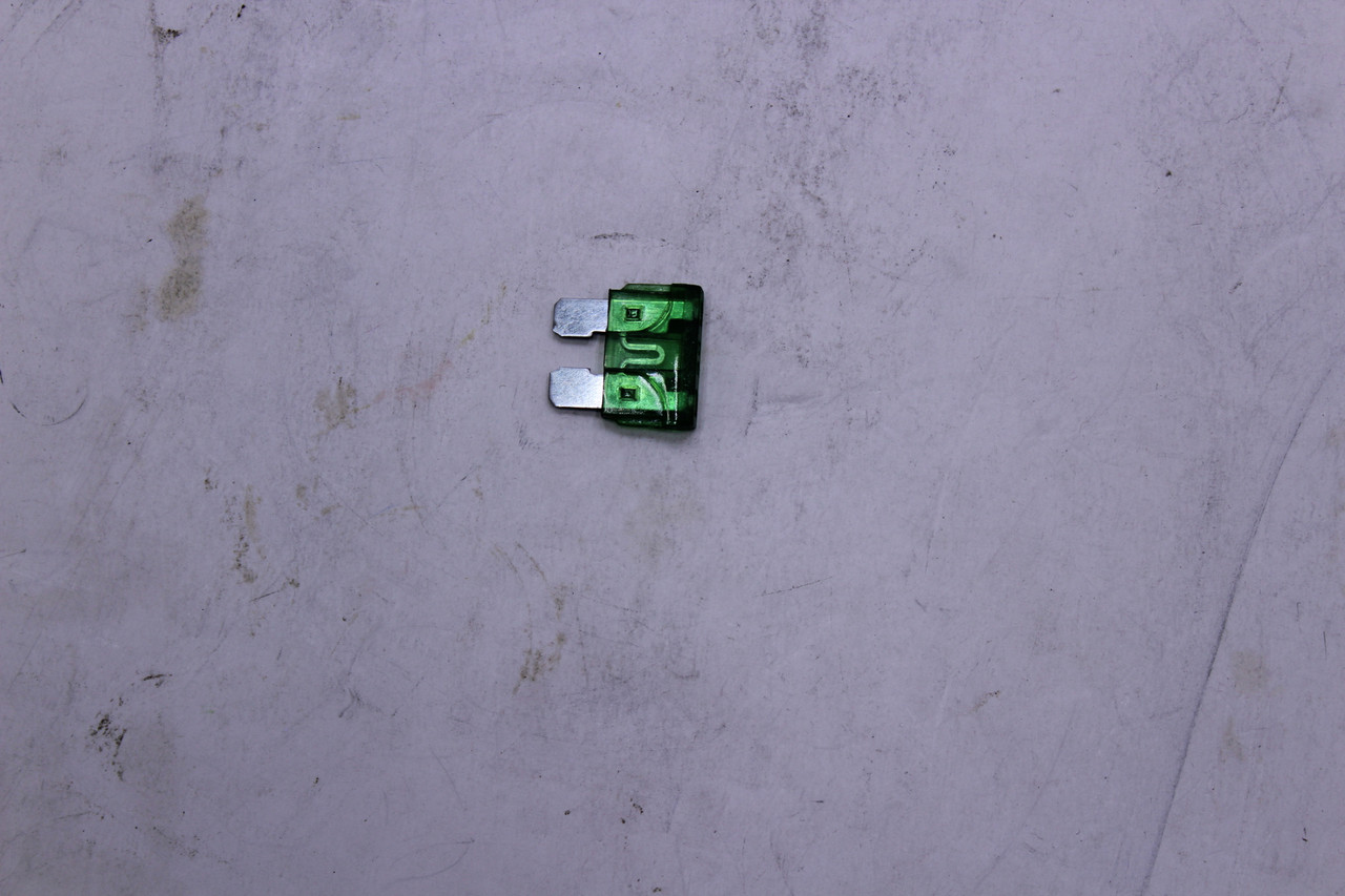 Kohler 17 304 04-S Fuse, Electric Start 30 Amps