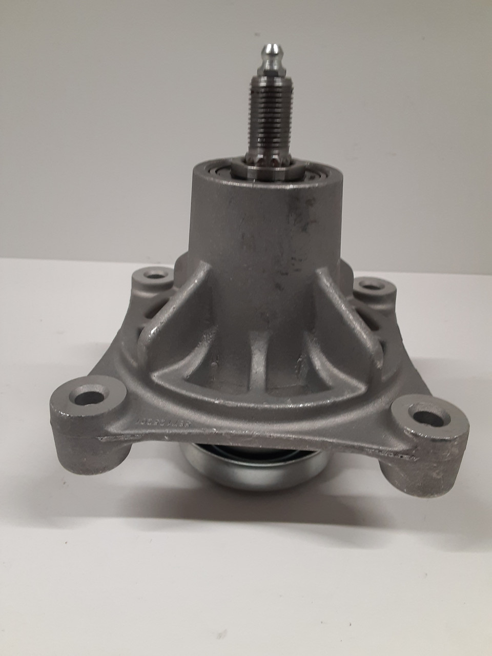 ジャーマン出品 Husqvarna Craftsman Weedeater Poulan~Pro 587125201 MANDREL.W/SPCR