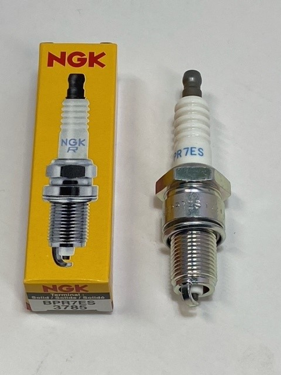 Genuine NGK BPR7ES Spark Plug