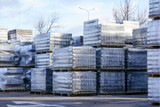 ​Outdoor Protection with UVI Pallet Covers and Stretch Wrap