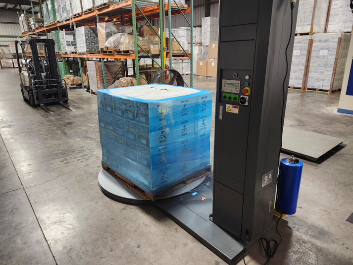 BLM20 Blue Tinted Pallet Wrap   