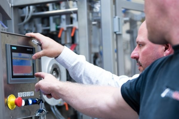 Packaging Equipment Service and Training Programs