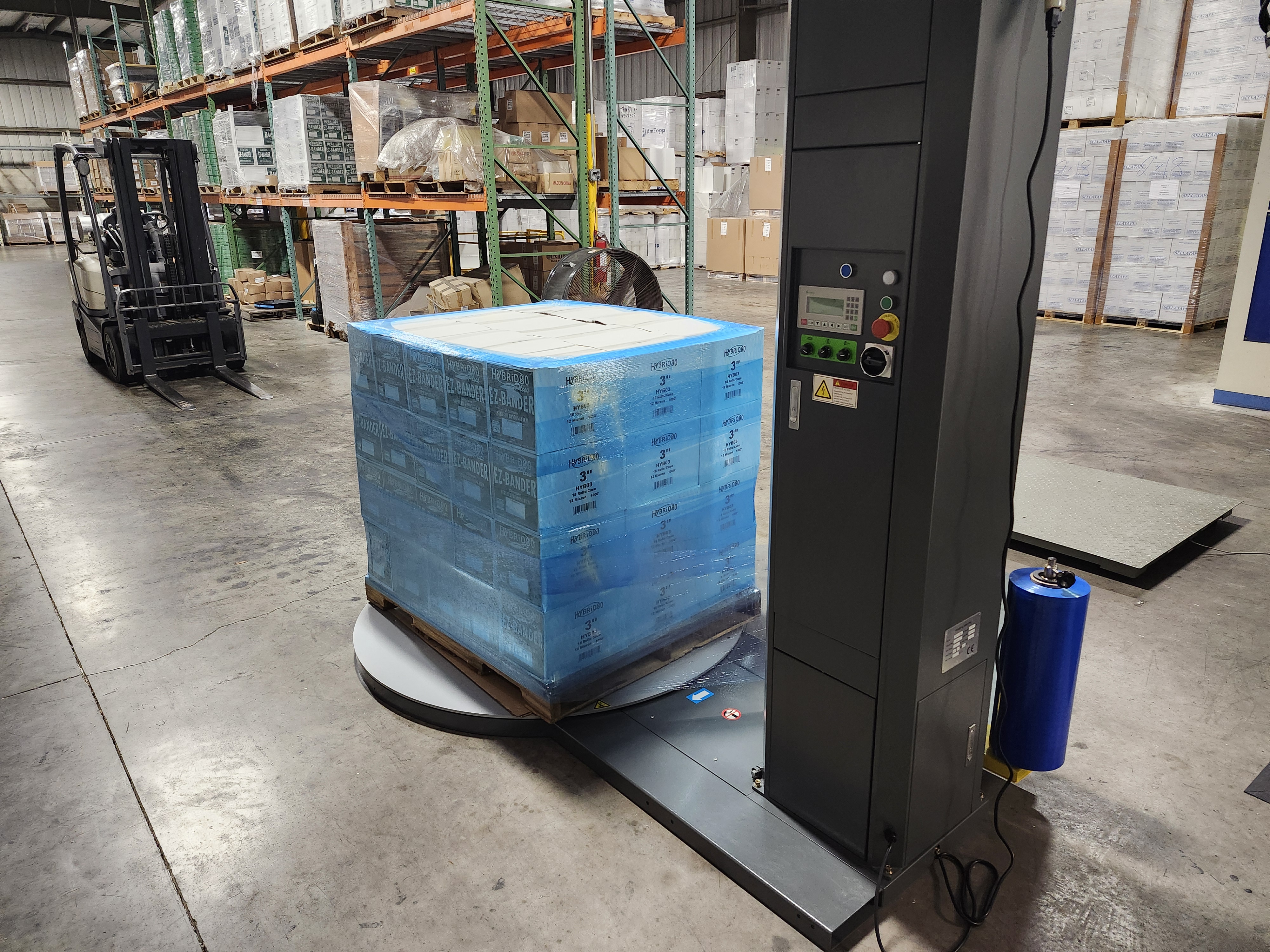 BLM20 Blue Tinted Pallet Wrap   