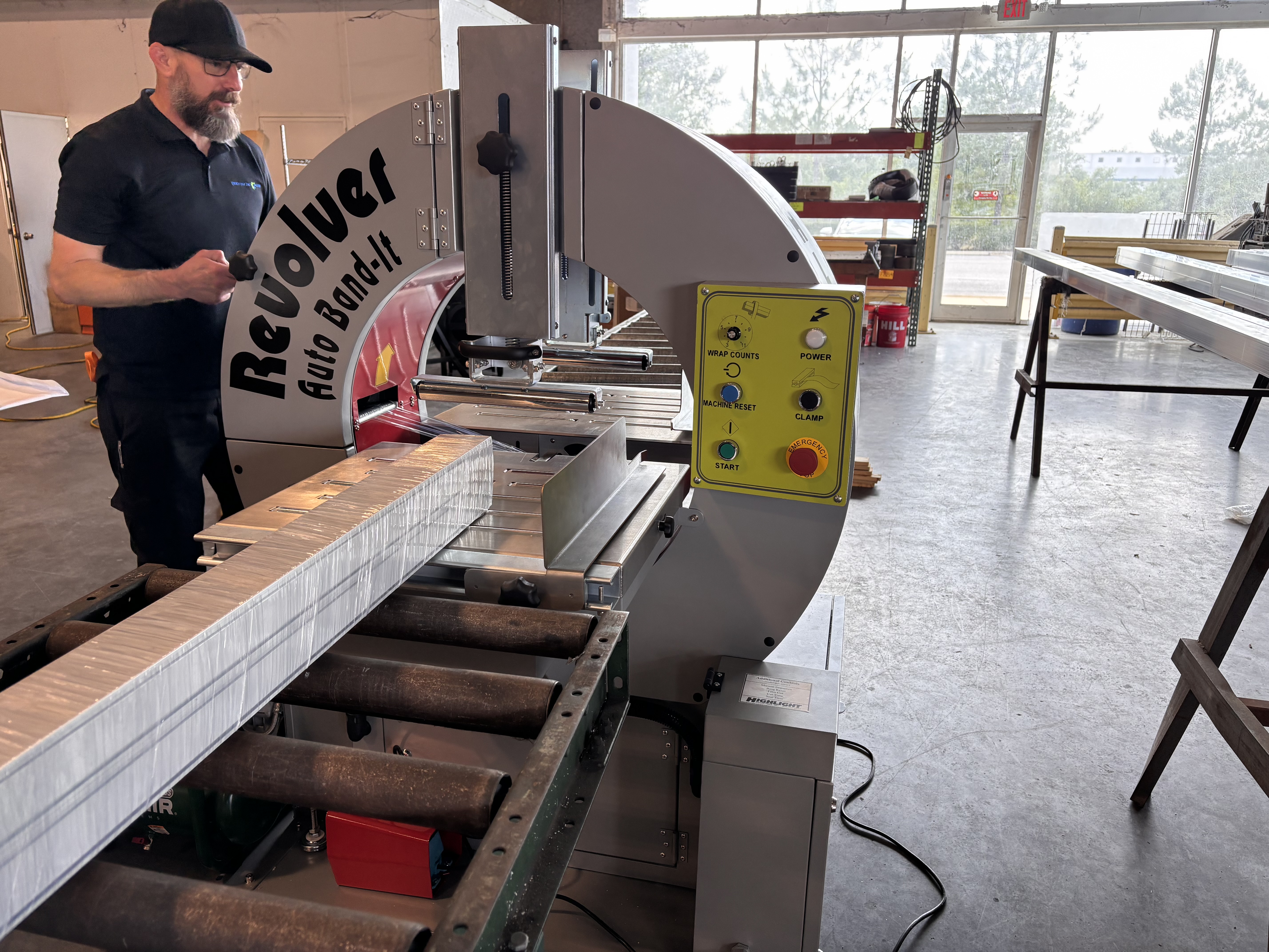 Revolver Model R-2003/5 5-100RPM with Automatic Banding and Spiral Wrapping Machine.