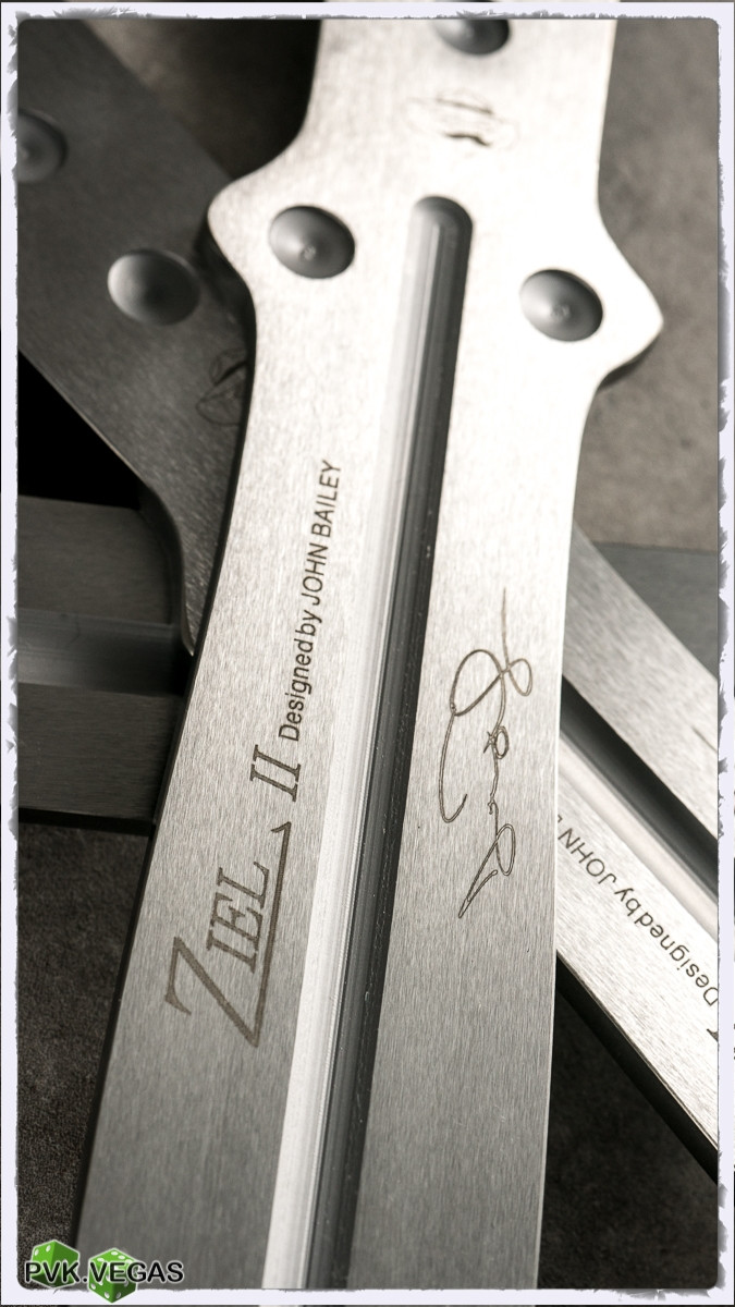 Boker Magnum John Bailey Ziel Set of 3 Throwing Knives, Leather