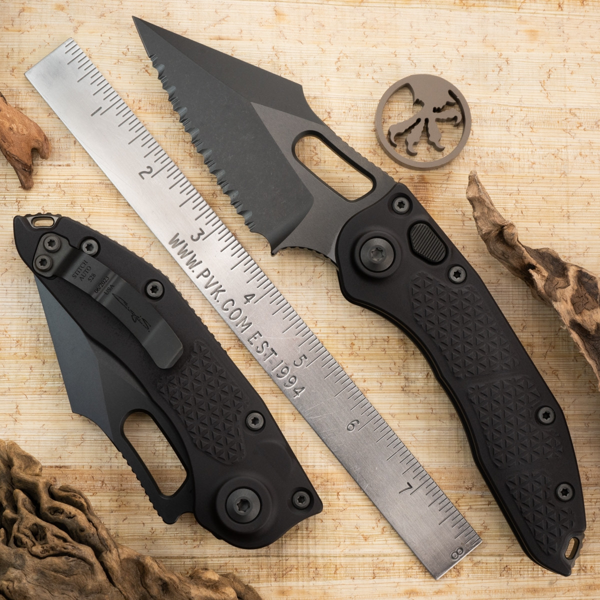 Microtech Auto Stitch 169-3DLCTSH DLC Full Serrated Blade, Black