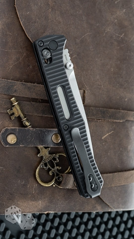 Benchmade Fact AXIS Lock, Black Aluminum, Satin S30V - PVK