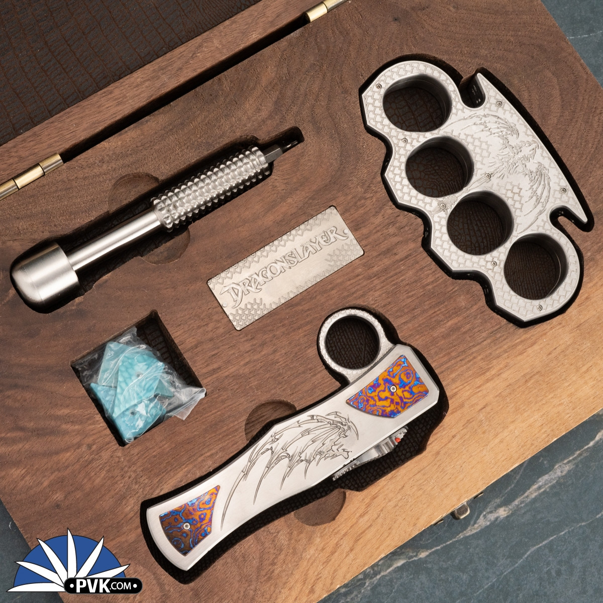 虎霊打刀 鞘虎精細空彫り 1045 鋼無刃 実木塗装鞘亜鉛合金装具 商品詳細｜日本刀の通信販売【刀剣 はせ川】鍔（つば）・刀袋の取り扱い