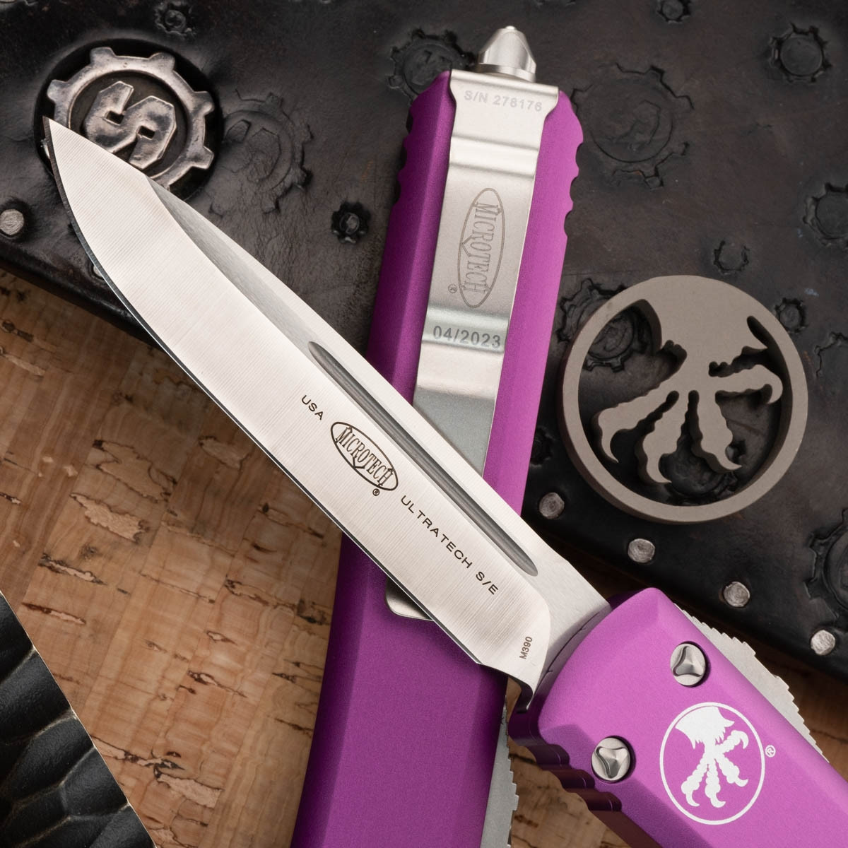 Microtech Ultratech 121-4VI Single Edge Satin Blade, Violet Handle