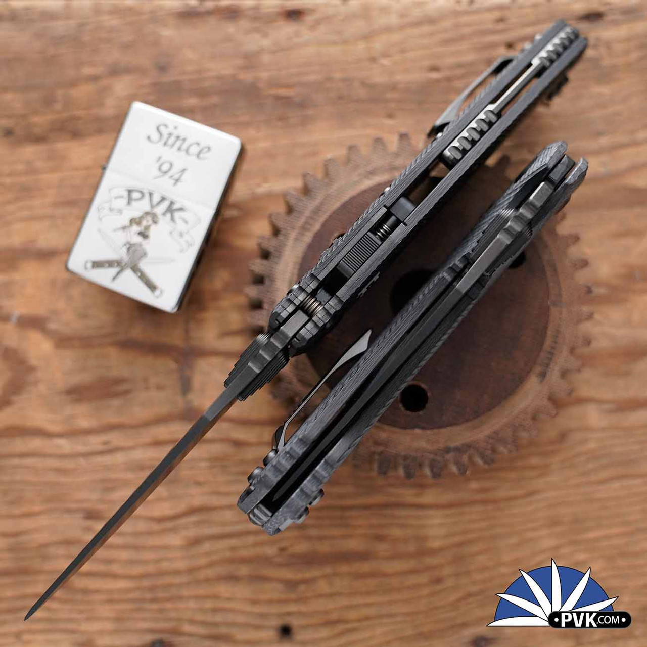 Microtech Amphibian 137RL-1DLCTFLCFS Ram-Lok Carbon Fiber Fluted