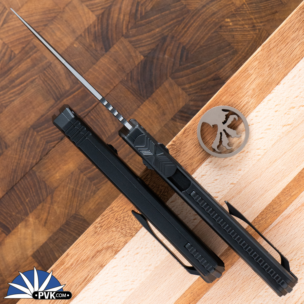 Microtech GLYKON 185-1T Tanto Black Blade, Black Overlay Black