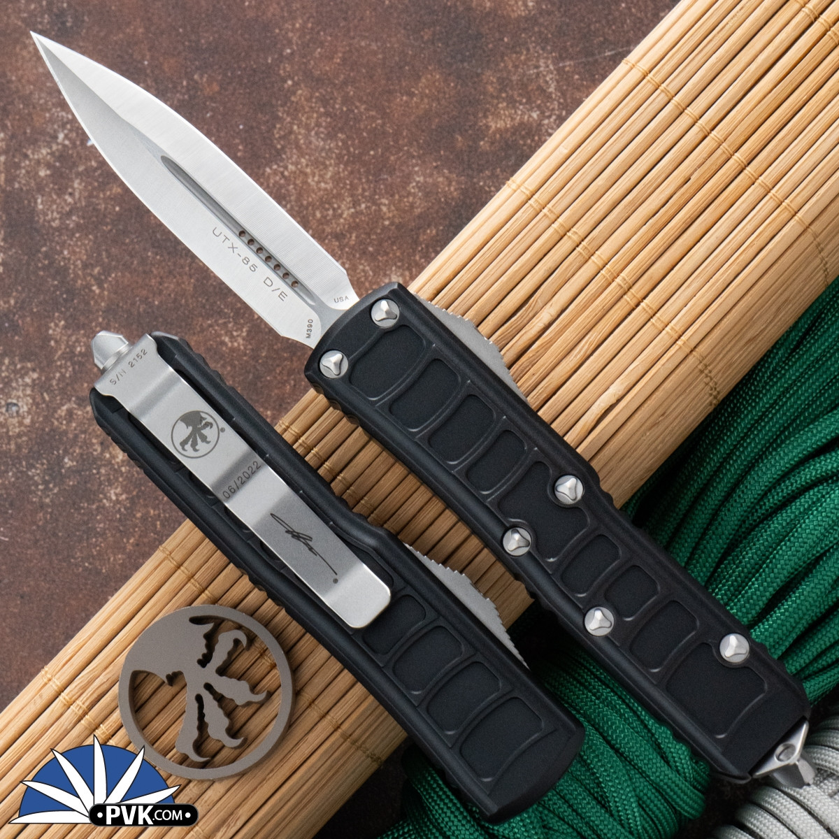 Microtech UTX-85 II 232II-4S Double Edge Satin Blade, Black handle