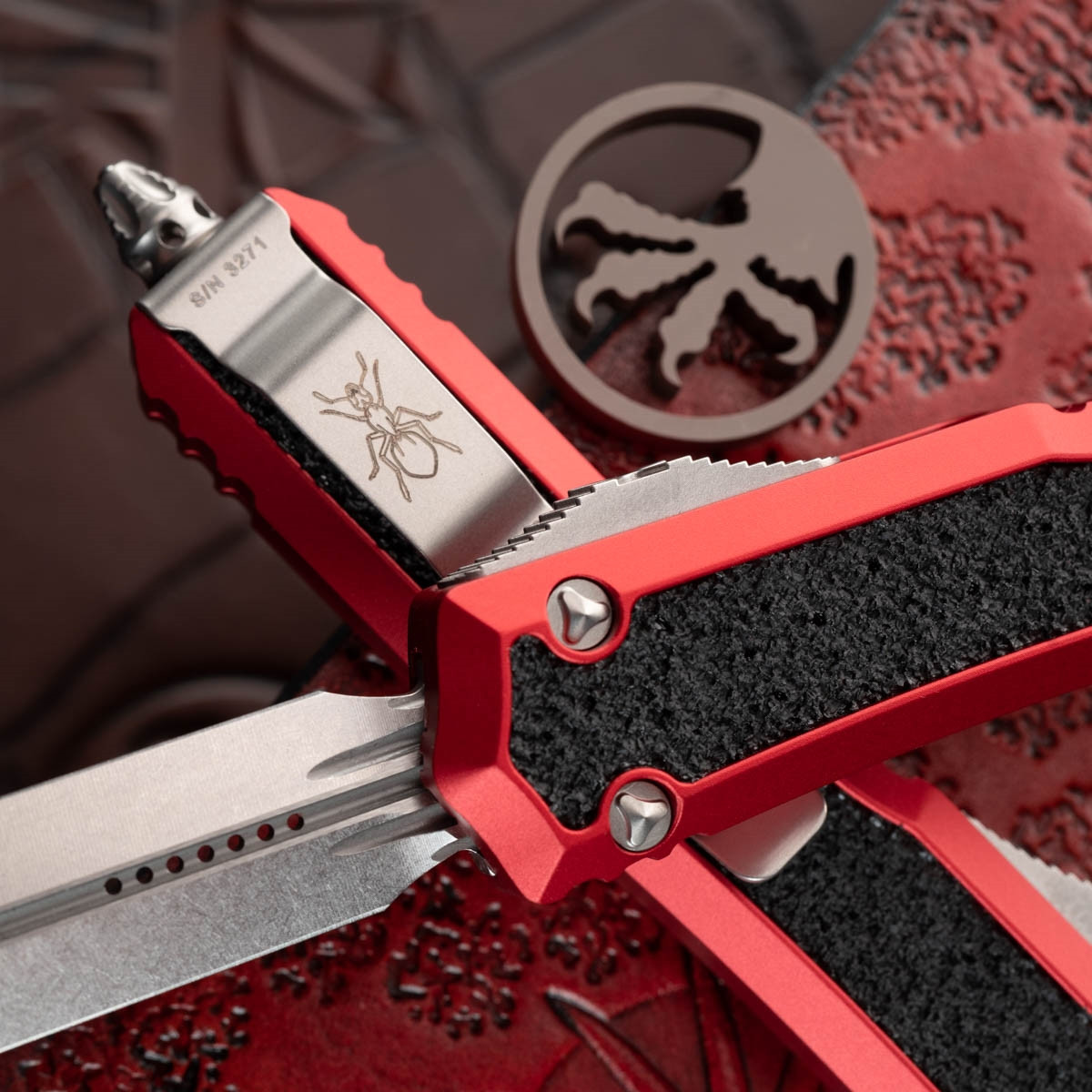 MacOra.！ Microtech Makora 206-10RDS Double Edge Stonewash Blade, Red Handle