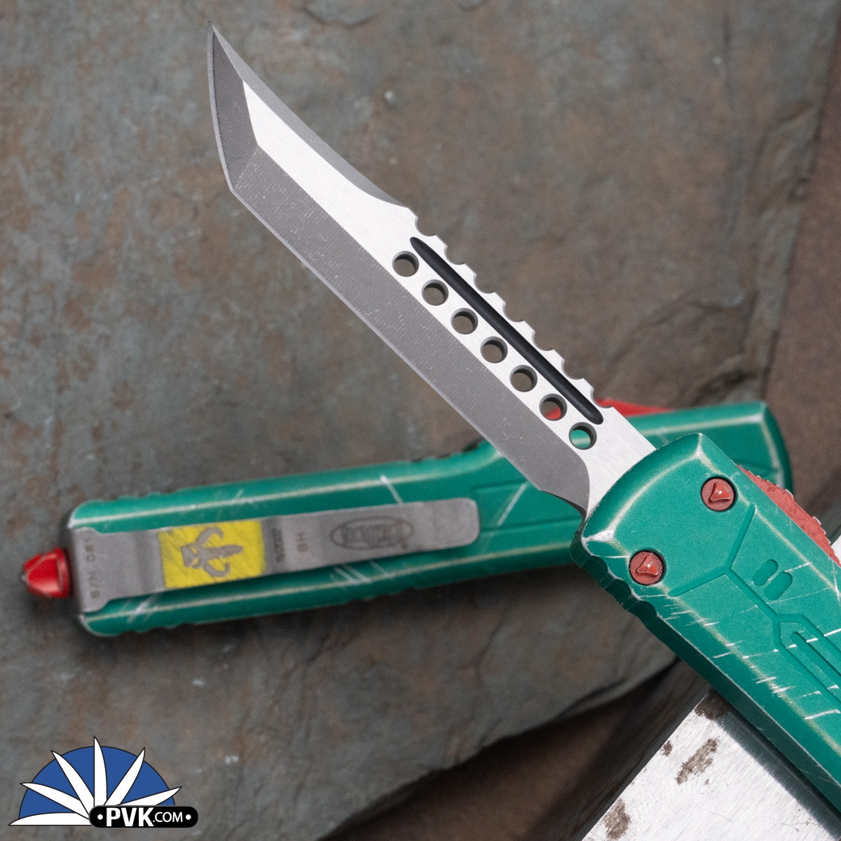 Microtech UTX-70 419-10BH Hellhound Apocalyptic Blade, Bounty