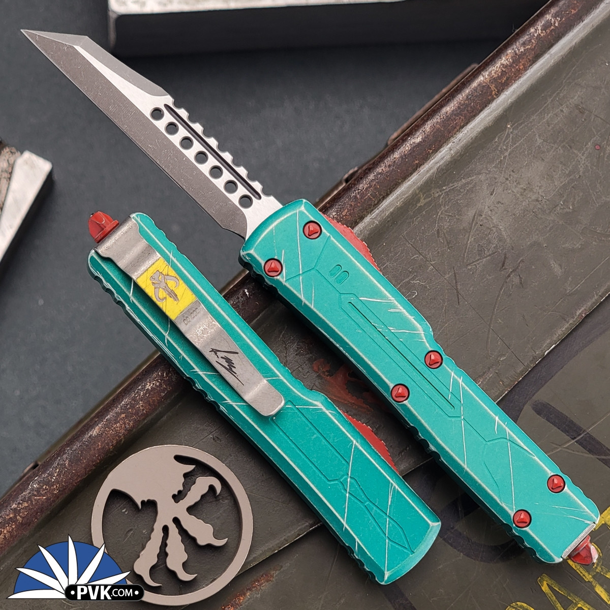 Microtech UTX-70 419W-10BH Warhound Apocalyptic Blade, Bounty