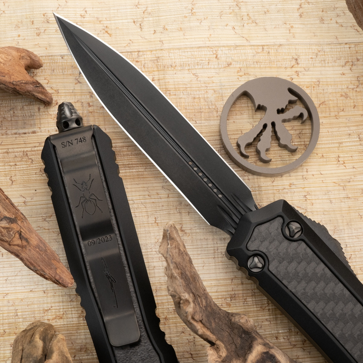 mako Microtech Makora 206-1 DLCTCFISH Double Edge DLC Blade, Black