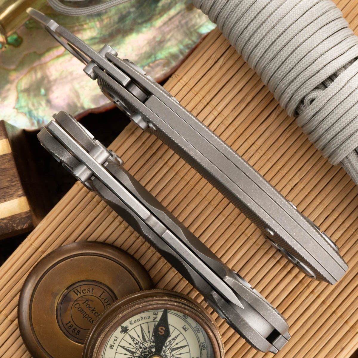 TWOSUN TS330 Folding Knuck Knife Titanium - PVK