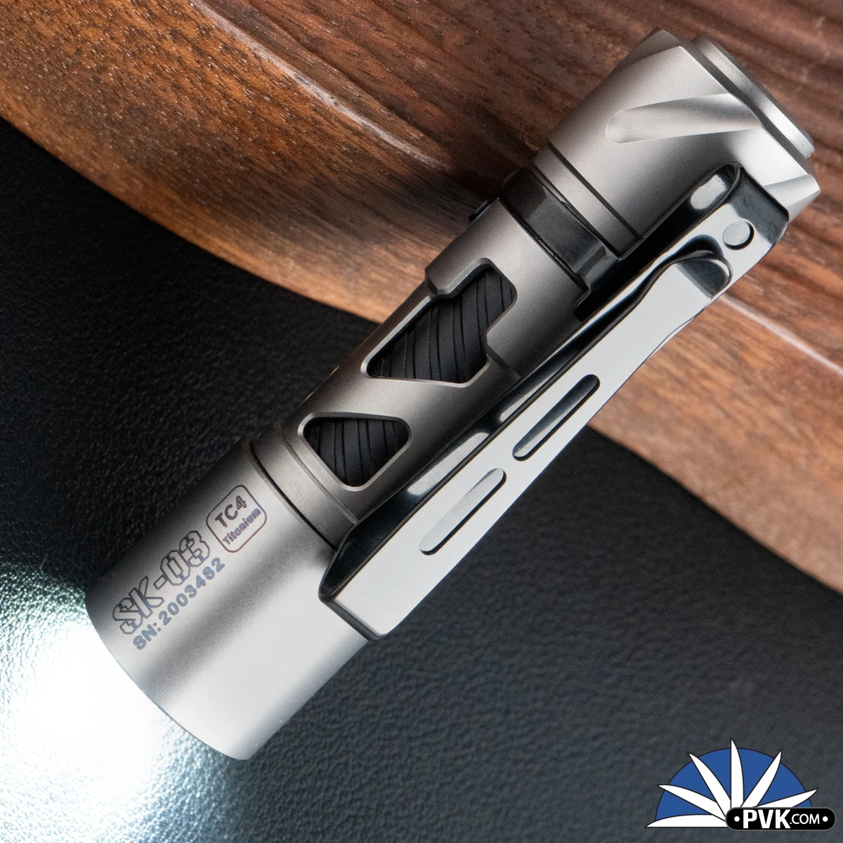 Loop Gear Sk03 Flashlight Titanium Blast, 1000 Lumens, 360 LED - PVK