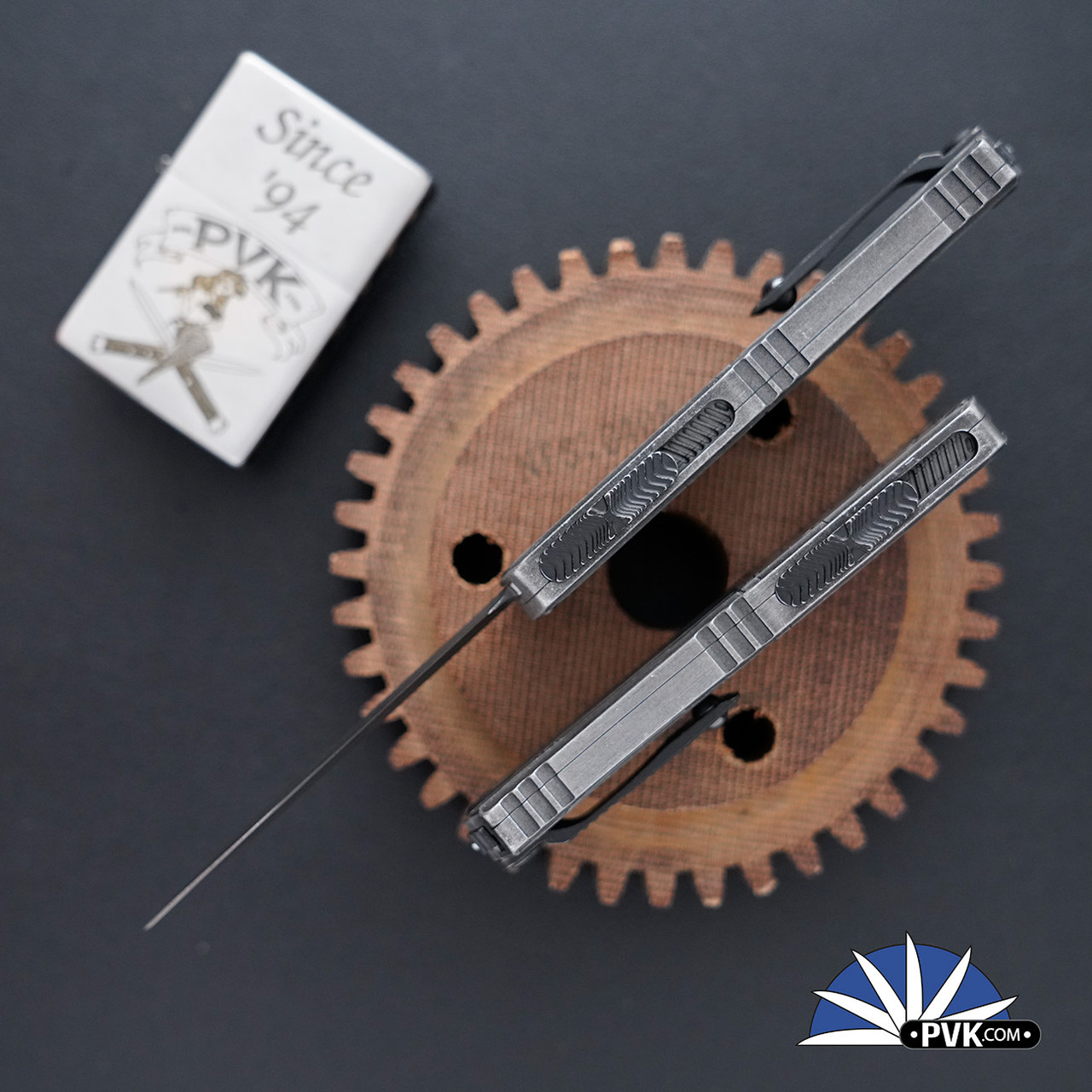 Microtech Hera II Mini 1702M-1DKFLAGS Double Edge Black Blade, Dark ...