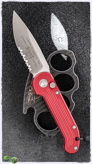Microtech LUDT 135-5RD Satin Serrated Red Handle