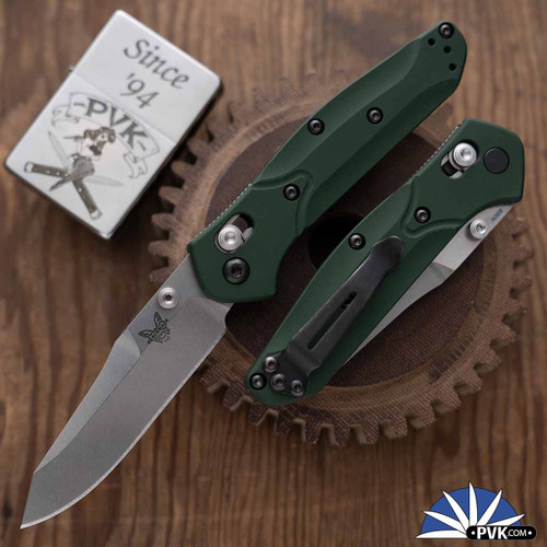 Benchmade 945 Mini Osborne, Satin CPM-S30 Plain Blade, Green Aluminum Handles