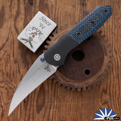 Parthenay Knives Grimoire Belt-Satin RWL34 Blade, Black Titanium Frame W/Black & Blue Lightening Strike Carbon Fiber Scale